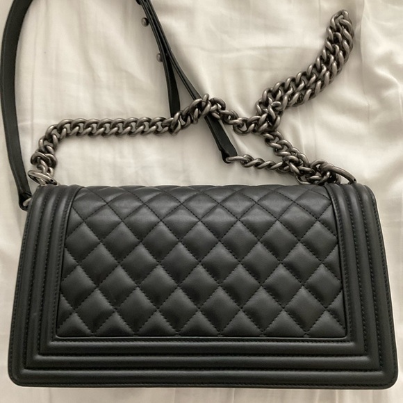 Chanel Medium Boy Bag black - Picture 10 of 13